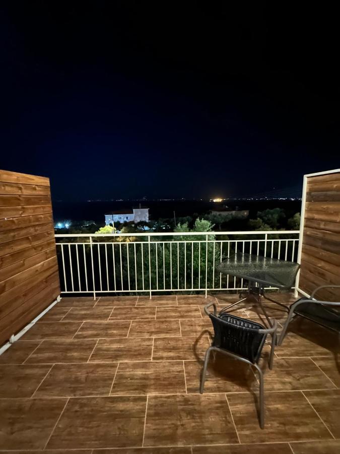 Lithino Rooms Kalamata Exterior photo