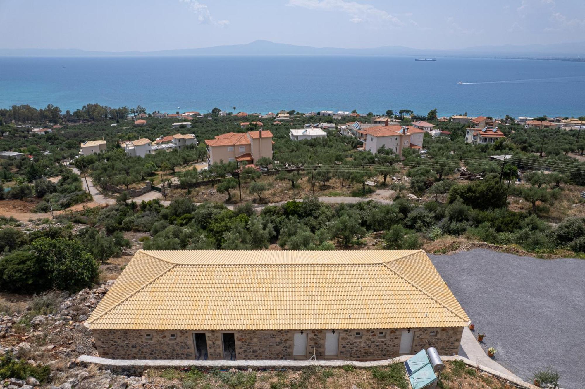 Lithino Rooms Kalamata Exterior photo