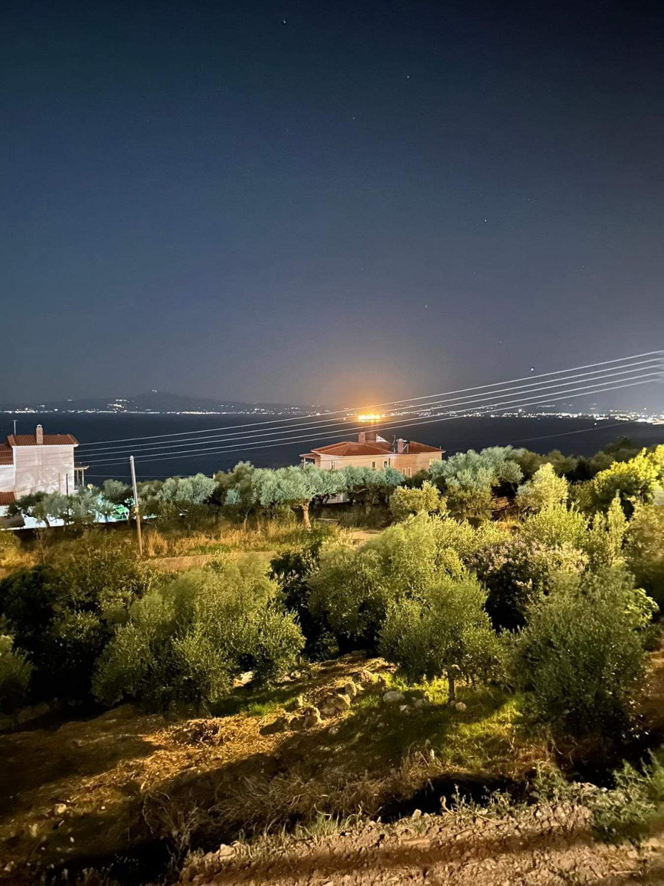 Lithino Rooms Kalamata Exterior photo